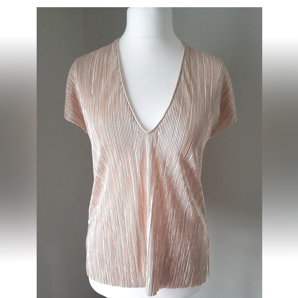 Zara Silver Metallic Pleated Short Sleeve V Neck Top Blouse Size L - Picture 2 of 10